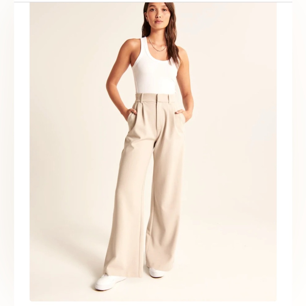 Wide-Leg High-Waist Trousers in Beige